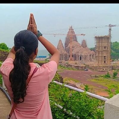 Learner |Law student || 5 to 50 | I don't want to be a leader , I just want to raise my voice for my rights ||स्पष्ट वक्ता सदा सुखी |
परस्परोप् ग्रहो जीवानाम्