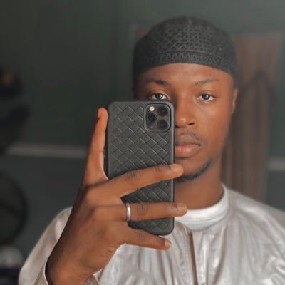 HumarFaarouq's profile picture. Foodie 😂, Wizkid FC ❤️🕊️, Always smiling 😊, Football is my passion ⚽️⚽️❤️ Chelsea fan 💙💙 Messi fan