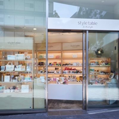 style table for ethical gifts|渋谷ヒカリエ ShinQs店 (2F外側) *ブランド初のギフト特化型ショップ *国産オーガニック多数取扱◎ 営業時間月-土11-21 /日・祝11-20 電話番号|0364341740