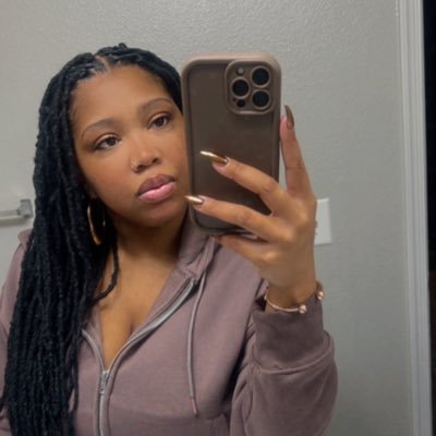 Ig: Queentae_b