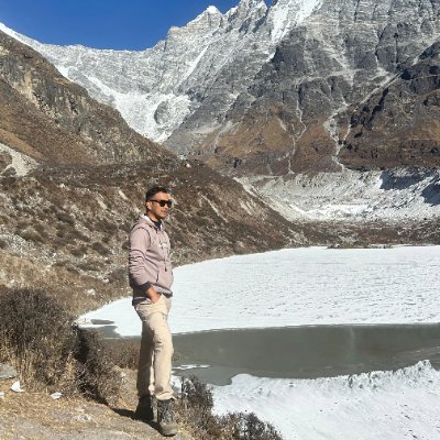 Software Engineer
Website: https://t.co/Ce5QTO8amG
Feel free to connect with me: https://t.co/syCaS2jKMN