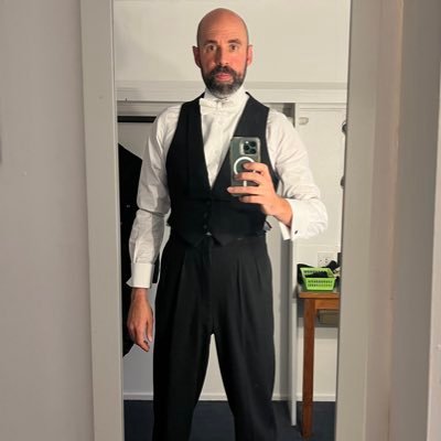 Actor (will work for cake). Now in #JeevesAndWooster in #PerfectNonsense! Also #Motherland #JudyMovie #YardieMovie #ToastOfLondon #FreelancersMakeTheatreWork
