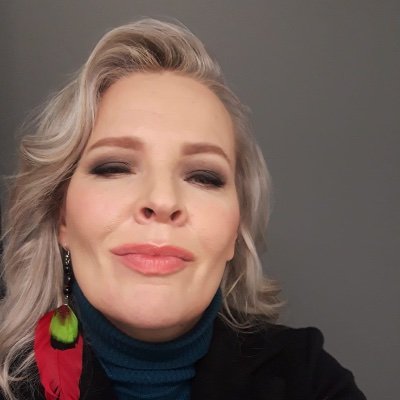 Writer equally passionate about history and sex. Composer, singer, world-saver. Pianist, organist, hedonist; mom, wife, human, far out, far away. Fin/Eng/Fra
