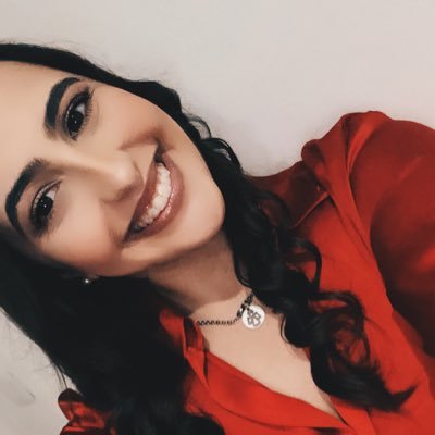 Carinaipv's profile picture. God. Ig: carinaipv__