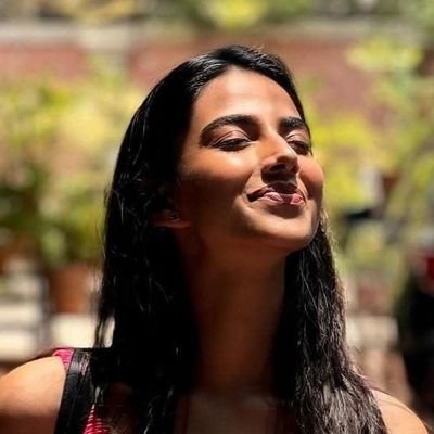 thanioruvan24's profile picture. பெண் என்பவள் போதை அல்ல அது ஒரு போதி மரம்

Owner at Twitter