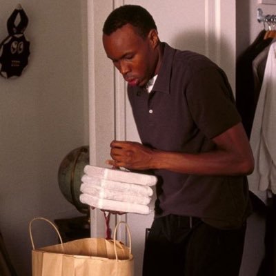 DishmonMalik's profile picture. 