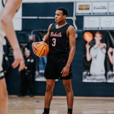 Maryville High School 26’| GPA 3.4 | 6'2 175 lb Point Guard | 865-724-3944