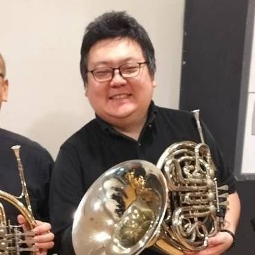 ○映像ディレクター
○資格講座・お笑い・「UNIDOL」・音楽など映像制作実績あり
○「シニアパラダイス・ウインド・アンサンブル」ホルン奏者
○専門:映画・音楽・サブカル全般・レース・プロレスなど
映像制作承ります。ご相談・ご依頼はお気軽にDMまで。よろしくお願いします。