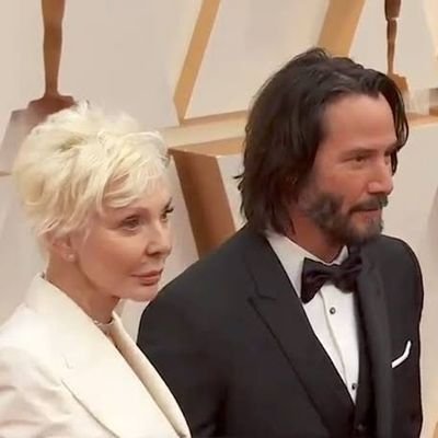 TaylorTa83269's profile picture. This is the official Account for Patricia Taylor 
Mother of your Favorite Actor Keanu Reeves 🥰 

KEANU 
Is a Shooting star....🌟✨💫
I'm blessed to have him
