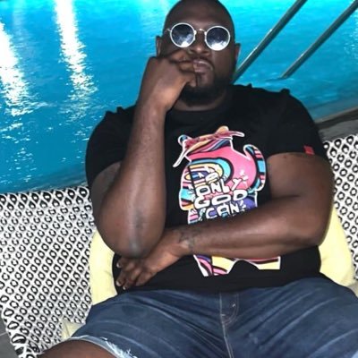 ZachDHoward1's profile picture. 