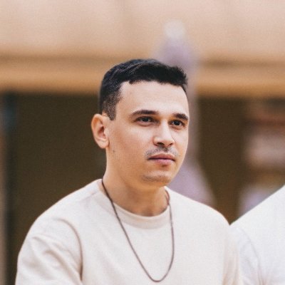 Web developer - Typescript- CSS - HTML
Express/Adonis/Nest/Parse Server - React/Vue/Ionic