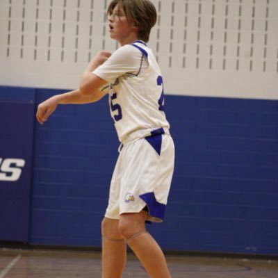 2030 6’1 170 lb sf/sg indy heat gym rats 2030 Indiana basketball club 2029 published author Big country vs Niles on yt projected 6’7 LB/QB