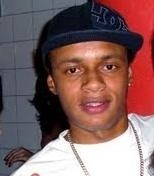 Desde 1993 causando muito.Simpatico e Extrovertiido :) #semprejunto na Praia Grande,Canceriano e #estilosoo :X