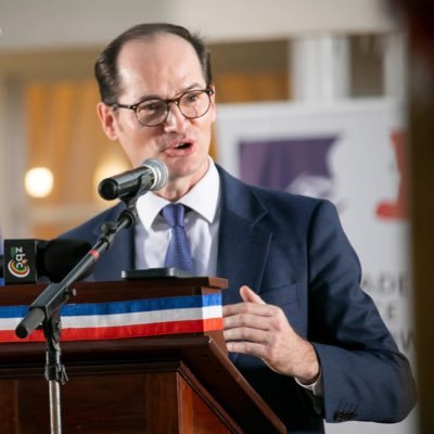 Ambassadeur de France au Zimbabwe Ambassador of France to Zimbabwe