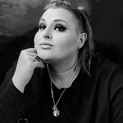 NickyRix's profile picture. Live every moment, Laugh every day,  Love beyond words. Passionate about making a difference.. never regret what makes you smile 🖤
Registered Care Manager 🌈