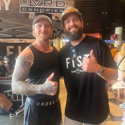 Sneeznsna1l's profile picture. a passionate gamer and entertainer excited to share my gaming journey with you. I'm relatively new to streaming