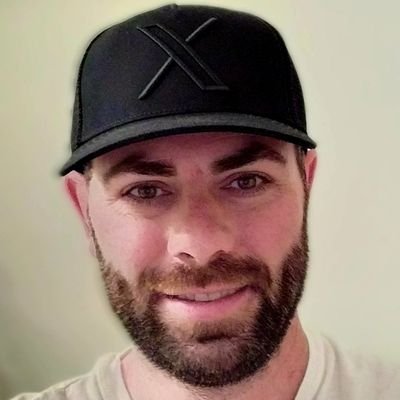 imgufftastic's profile picture. 𝕏 addict.