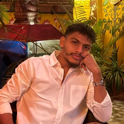 mzeronine_'s profile picture. (GenZ) Chief Of Product with coding skills ✨. Ex - @Tricyapp