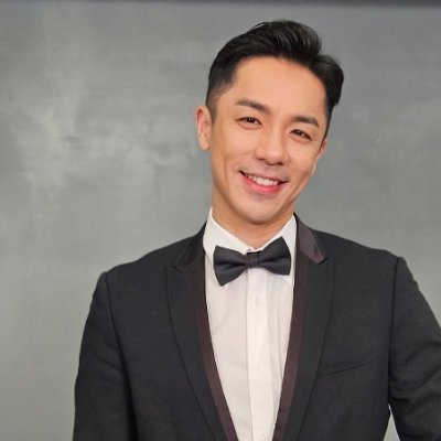 Sunny boy, humor style, fitness, extreme sports, golf, movies, food travel, doing his own thing, investing in cryptocurrencies
