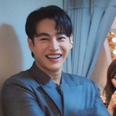 เมนหลัก#เป๊กผลิตโชค #คิดถึงเป๊กผลิตโชค เมนรอง#ปรมาจารย์ลัทธิมาร
#XiaoZhan #Wangyibo ❤️❤️ยังอยู่ในกูซู❤️❤️ เป็นช่างทำเล็บ จองคิวทำเล็บทักได้คะ