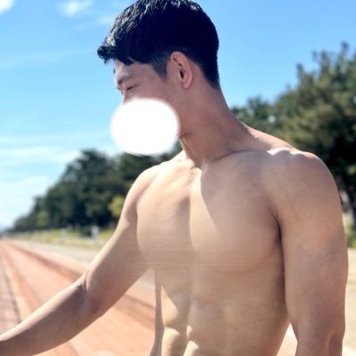 十三秘密基地の筋肉💪大胸筋💪||身長182||食いしん坊🍡||乳首好き||ENFP||声優志望🎤||お酒⭕️/カラオケ⭕️/ご飯⭕️/初めてご利用の方はコチラをご覧ください😊 https://t.co/DGuUQCE8mJ