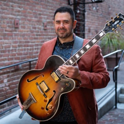 Jazz guitarist , composer, adjunct lecturer. Jazzpilled. Jokes good, thinking good, free speech good. Campus crazy bad. Hockey guy 🦈 🇺🇸