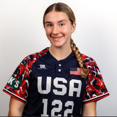 2️⃣0️⃣2️⃣9️⃣ BEVERLY BANDITS • RHP/CIF • Ranked #14 EIS & #19 LDM • S30 Champion • HPP National Invite • Region 2 All American ✝️🥎➡️makennaperry22@yahoo.com