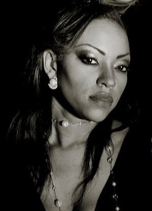 ElizeMathilda's profile picture. Live with courage, Love with faith, Laugh with hope| Marchand de Mode