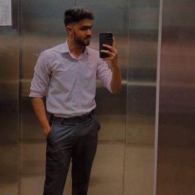 rugvedshete_'s profile picture. Dealing with a limited arsenal