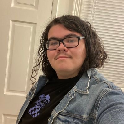 Probably going broke buying concert tickets, 22, (He/Him), Private // @mylungshateme