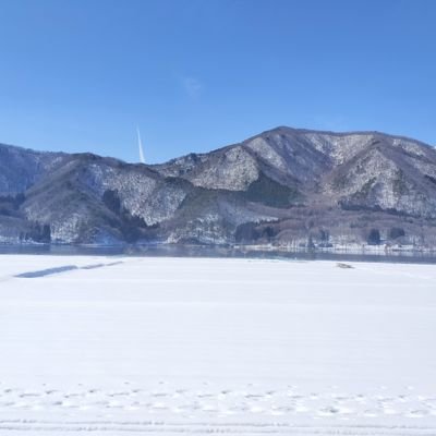 0sirLpYnU092448's profile picture. 