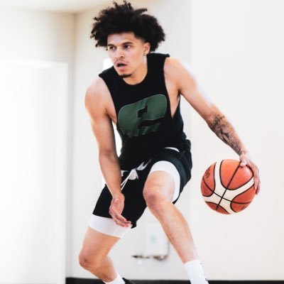 Eazy___3's profile picture. 