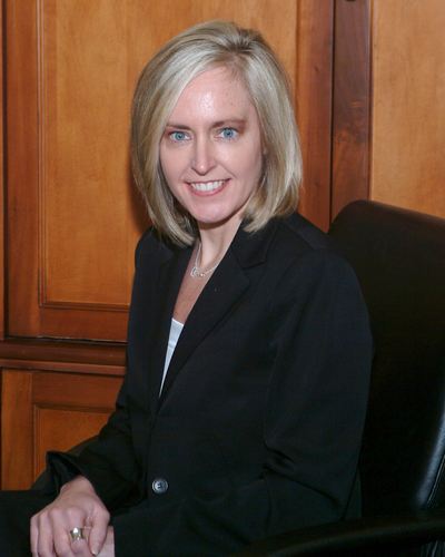 Attorney by day- Let me be your advocate.
From my tweets, it is apparant I am a bore by night.