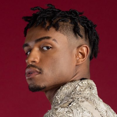 4:13 | actor/musician 📩: romanbanks@select.co