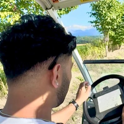 prksh_dhami's profile picture. 