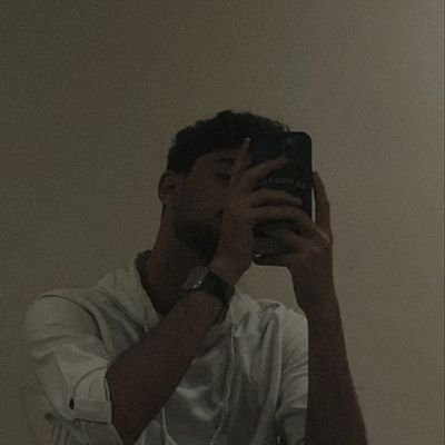 Ha3an315's profile picture. یه نیمچه معلم/دانشجو/عاشق موسیقی و طبیعت/کتاب رو شبا میخونم/بچه  دوم خونه/فالو=فالو😅