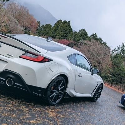 機械設計の端くれしてます!人生もっと楽しみたい😆今の時代、行動あるのみ!を心情に、面白いと感じた事はやってみよ👍やらず後悔は嫌!