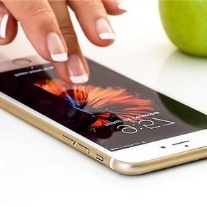 fuyuna165946's profile picture. 副業で安定した収入を得る方法を発信中。副業初心者に役立つ情報を発信。ほんの僅かですがお金配り企画も実施しております♬ なくなり次第終了▷ https://t.co/nsmwf9RLXb