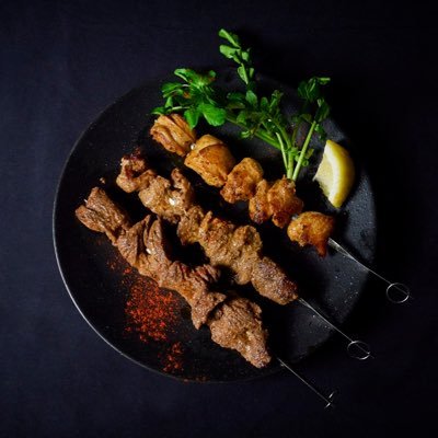 ¥1000で赤、白ワイン飲み放題! スペイン料理で経験を積んだシェフの自家製料理と自分独自のペアリングを楽しめる!!