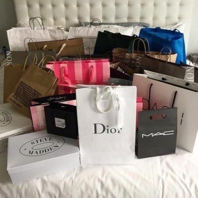 mylifeasliina's profile picture. black and a woman 🤎🦋