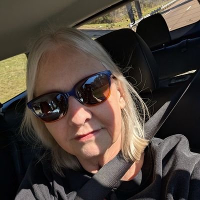 I love my Country! 🇺🇲
Texan, conservative. Married for decades. Nana 🚫DMs 🚫cams🚫 crypto or investing.