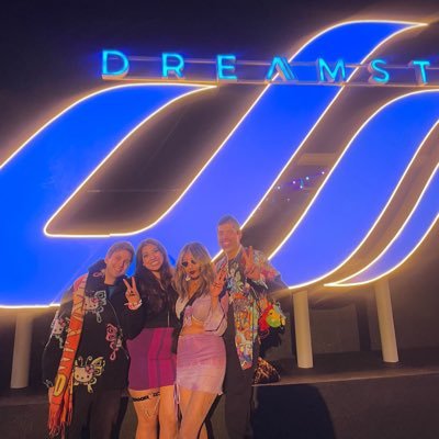 Daleison's profile picture. When you find love, share it 🫶🏼 #AnjunaFamily #ZDF (he/they)