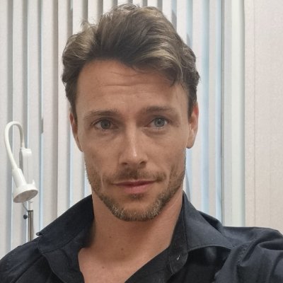 pepijn_rosier's profile picture. 🌟 Dr. Pepijn Rosier 🌟
🩺 GP with 15+ years of care | 💪 Fitness advocate | 💡 Preventive health enthusiast | 📍 Serving communities daily | 💬 DM for wellness