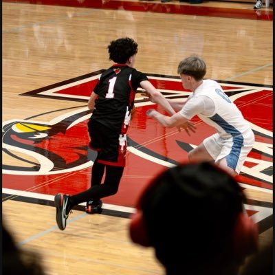 Combo Guard COF 2026 6’0 Pg, Sg LHS Ig. mikey.c1_ email: carrickmichael218@gmail.com