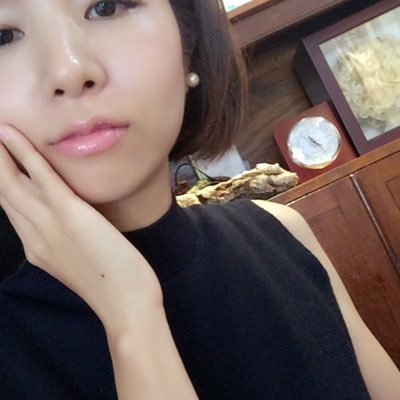 イエベ秋🍁🍂|混合肌|コスメ・スキンケア・おトク情報大好き|Qoo10VIP継続中😂 |むーんぱわーさろん1期生🌙* 。|SAM'U公式アンバサダー2期|無言フォロー失礼します🙌🏻よろしくお願いします🩵