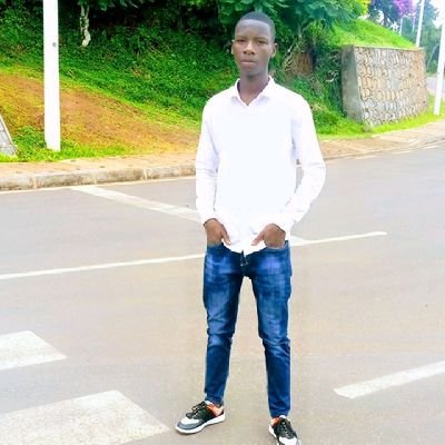 ManigabeE1's profile picture. 