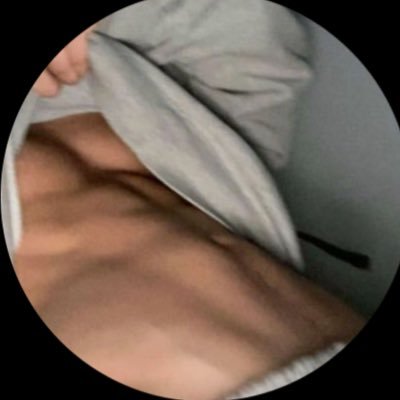 فحل العمر ١٩ الطول ١٧٦ الوزن ٦٧ احب القحبات الي بنجران والسوالب🛏️🔥