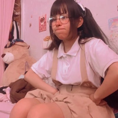 Streamer/Cosplayer ₍ᐢ⸝⸝ › ̫ ‹ ⸝⸝ᐢ₎✧‧/Conejito con acceso a internet🌷 Contacto: cutiebunn.contacto@gmail.com