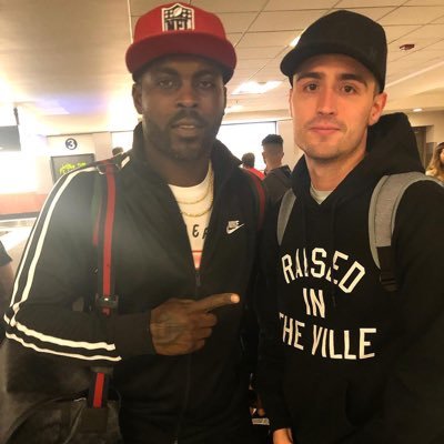 ThatVillenJD's profile picture. Louisville sports, Bourbon, Horse racing, Danberry Farms #CardNation #GoCards #CardinalCraze #WWON? Former Co-Host/Co-Creator Official Page @CardinalCraze_