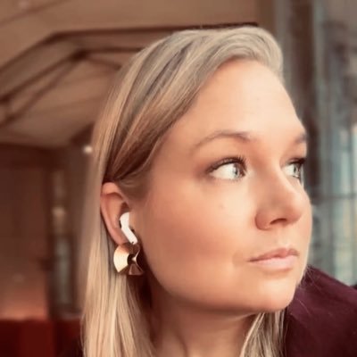 Law, Tech, and US/World Politics. Lawyer in media/web/privacy, ex-@Google, Host @PodPrivacy, Built @legaldesignFi , runner🏃🏼♀️, expat, etc. Private account.